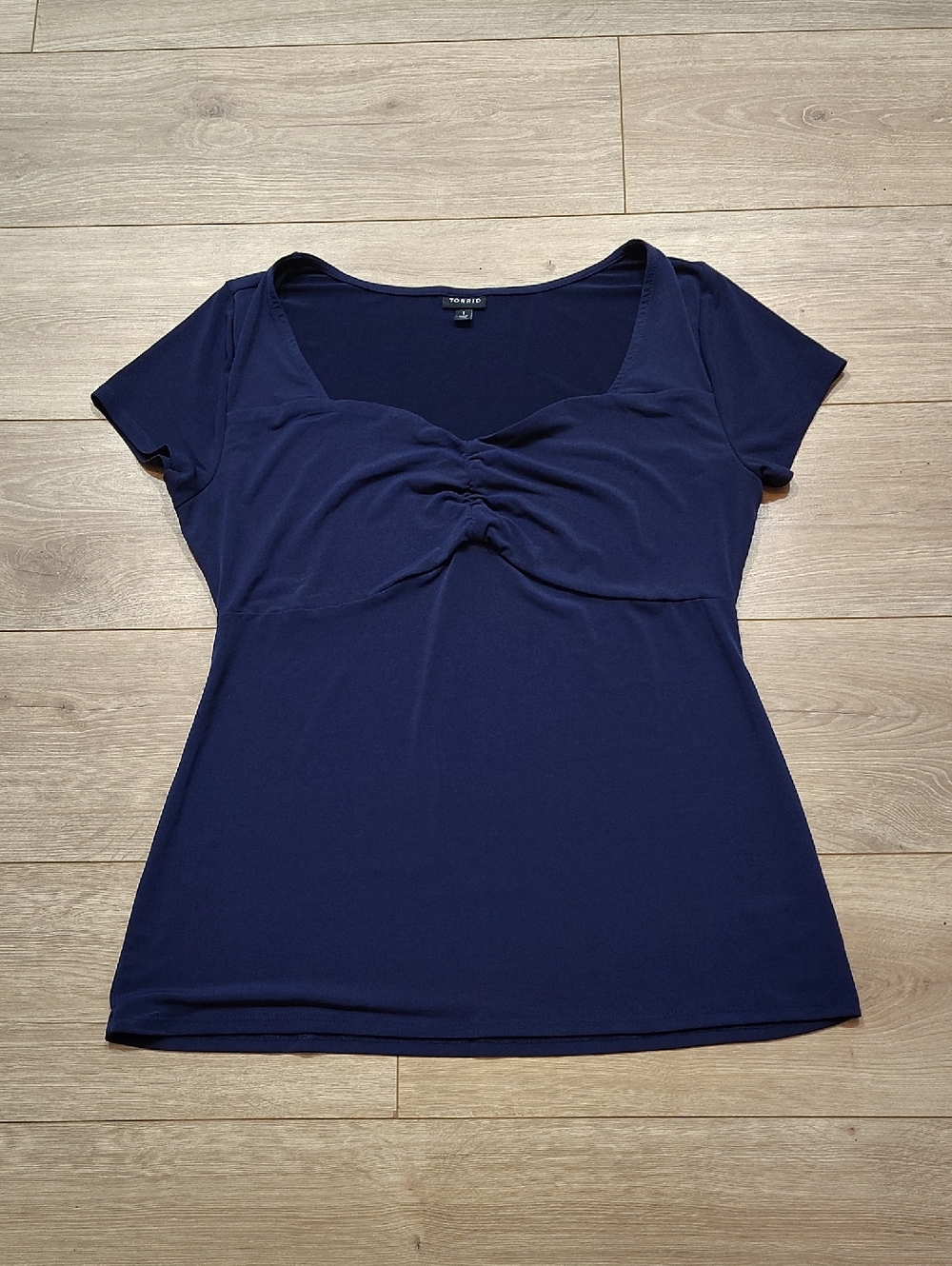 TORRID Navy Ruched Scoop Neck Women's Top,  Ladies Plus Size Top,  TORRID size 1
